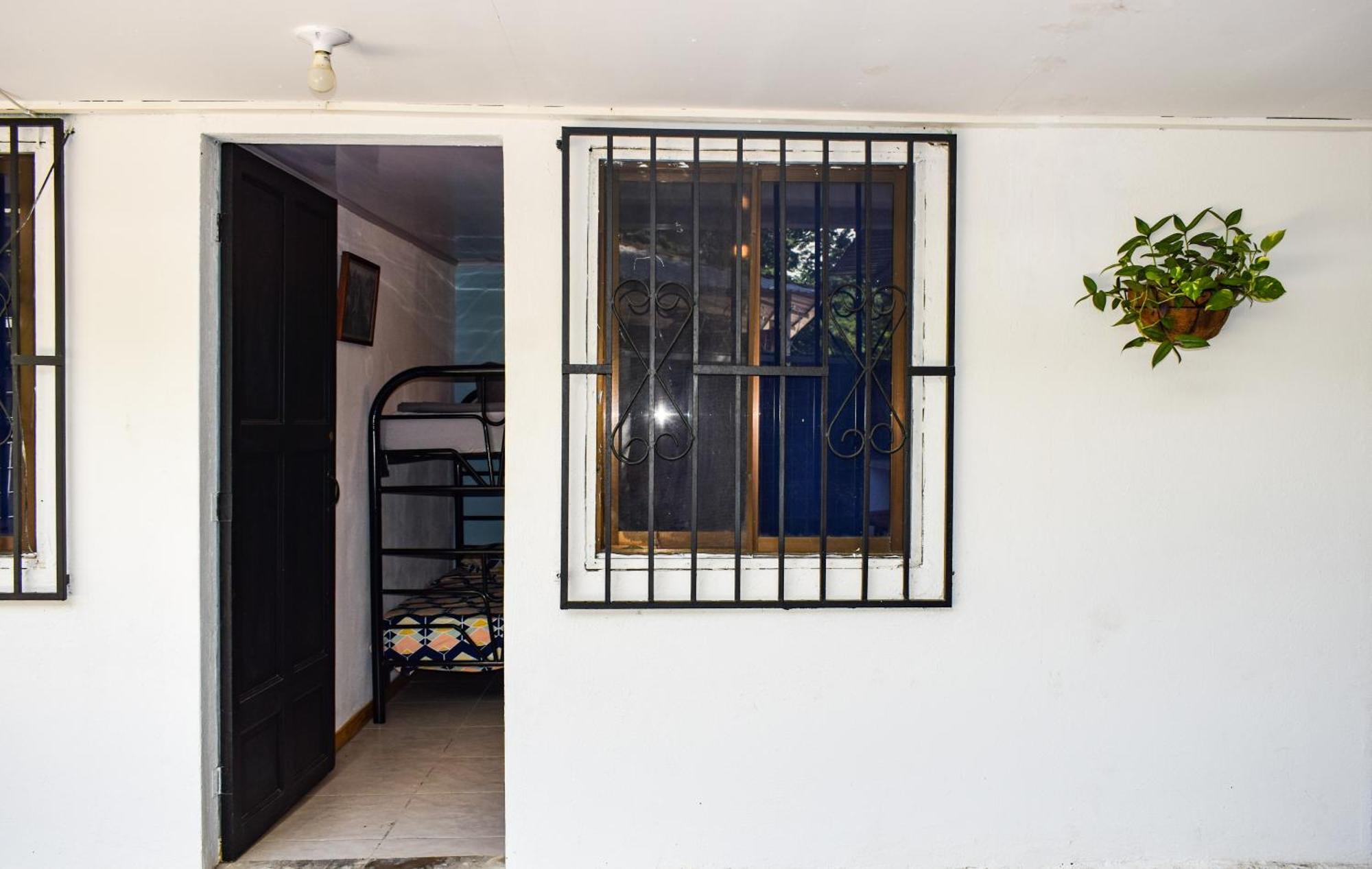 Caprichos Rooms Тамариндо Екстериор снимка